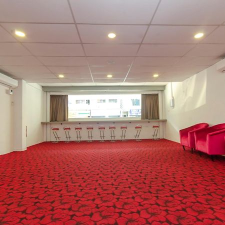 Princess Hotel Pontian Понтиан-Кечил Экстерьер фото