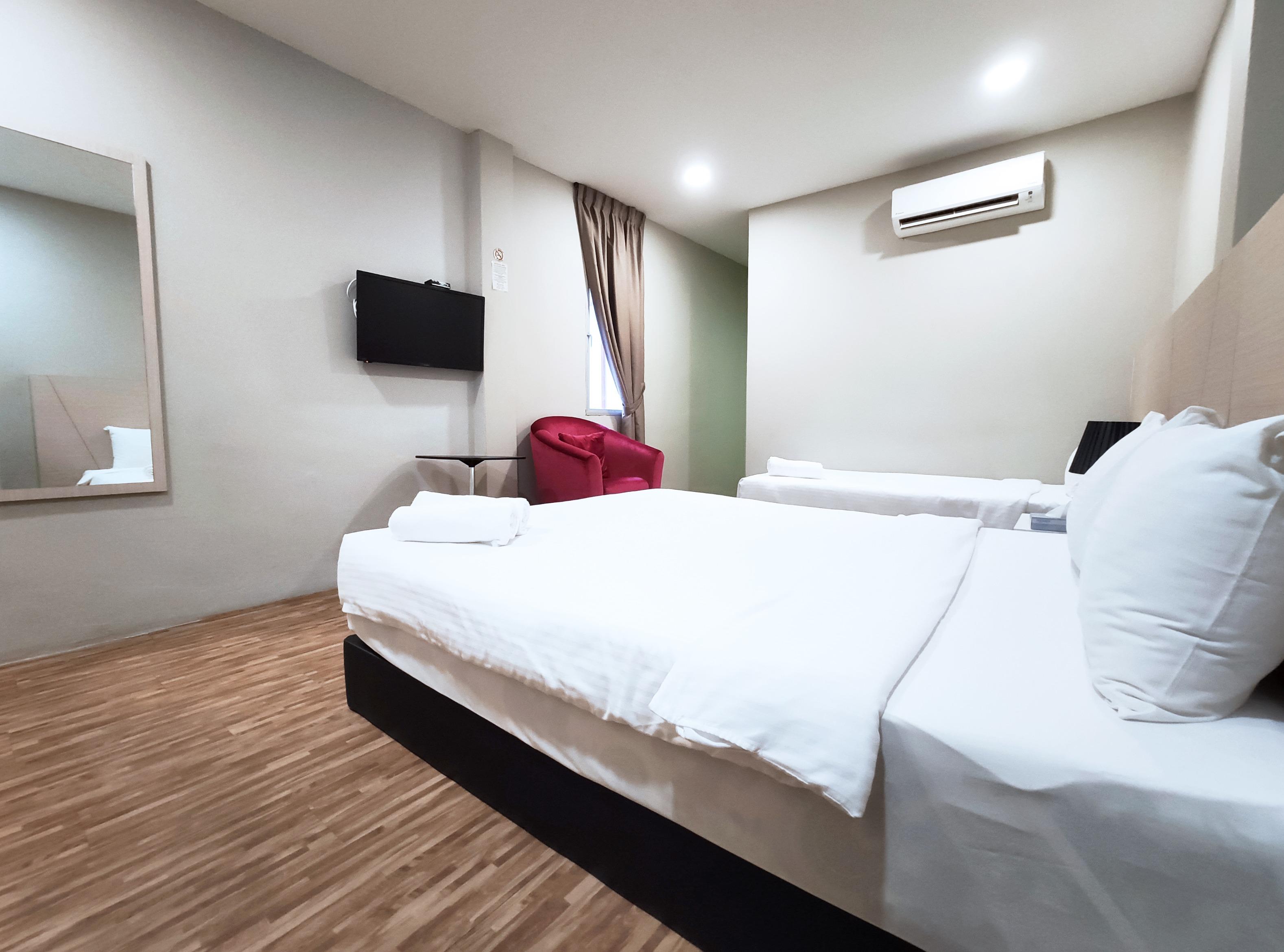 Princess Hotel Pontian Понтиан-Кечил Экстерьер фото