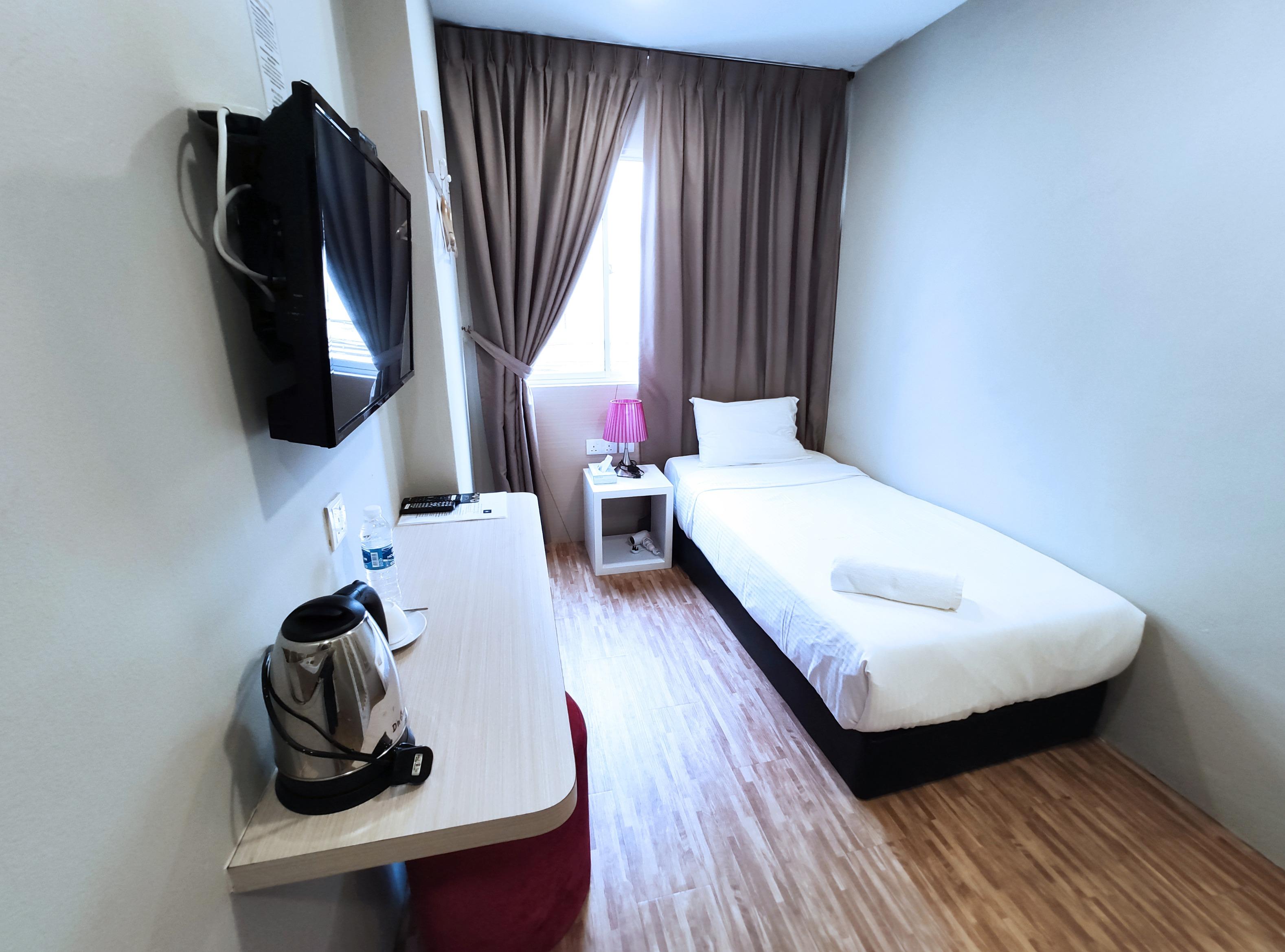 Princess Hotel Pontian Понтиан-Кечил Экстерьер фото