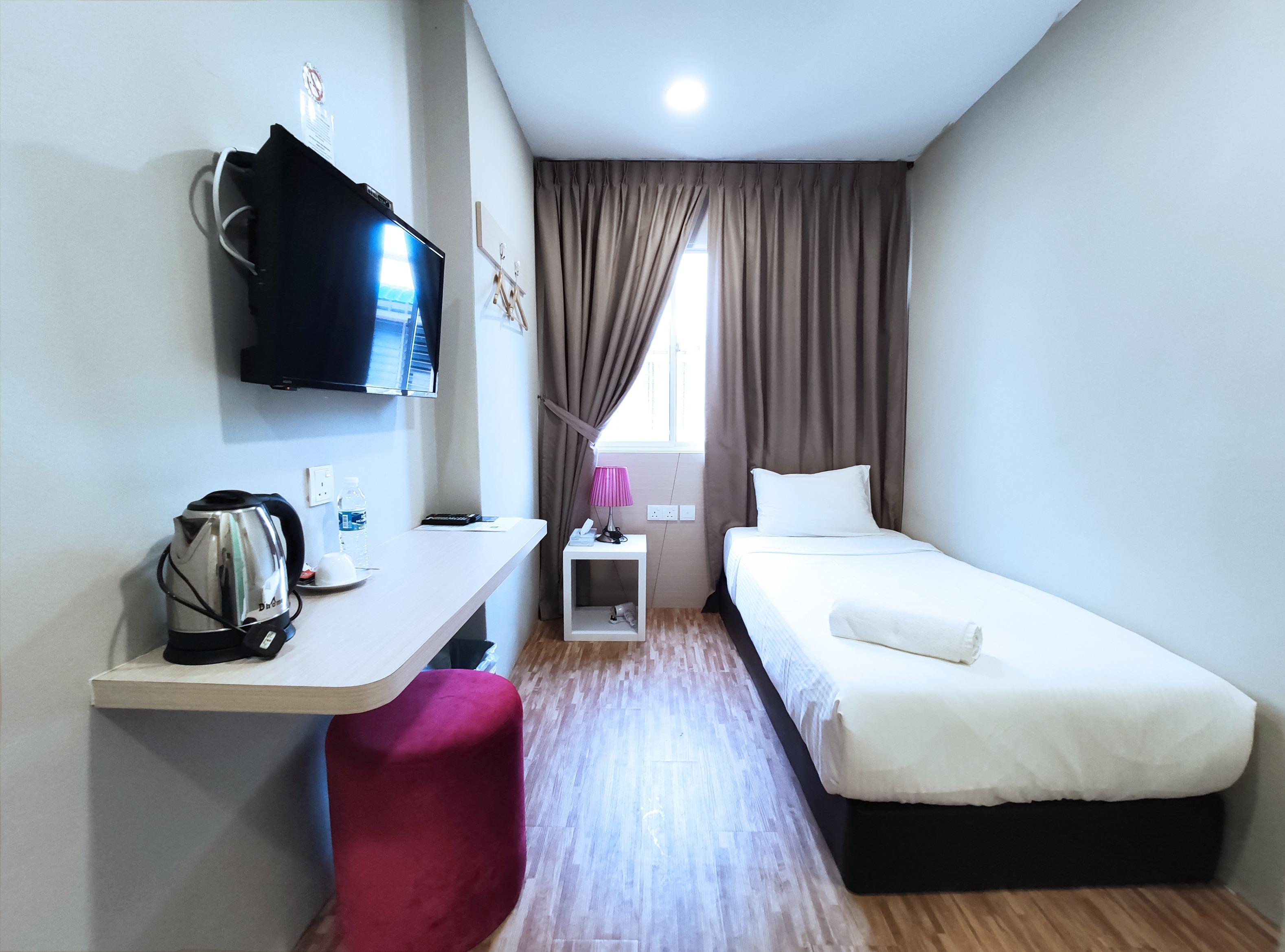 Princess Hotel Pontian Понтиан-Кечил Экстерьер фото