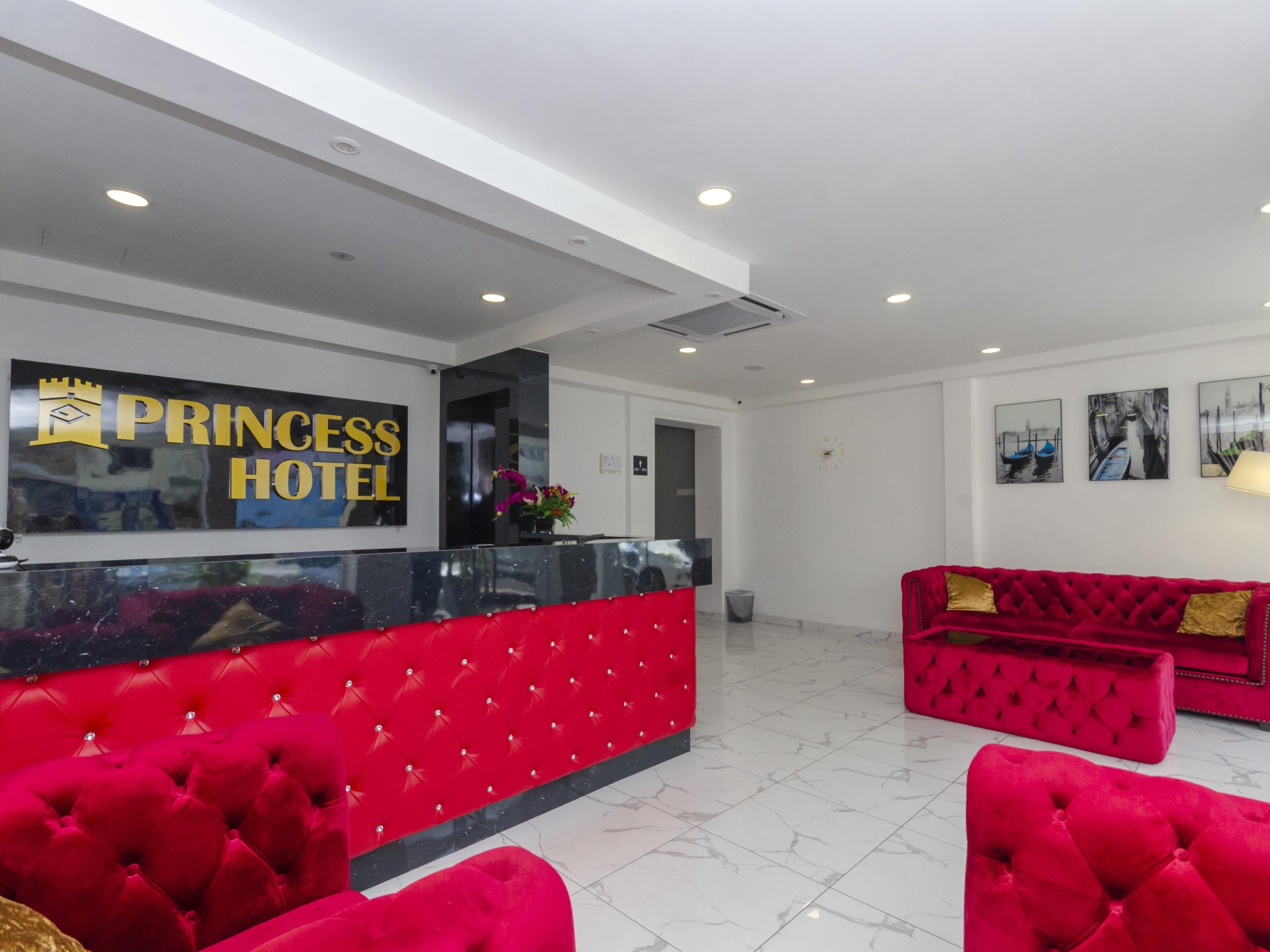 Princess Hotel Pontian Понтиан-Кечил Экстерьер фото