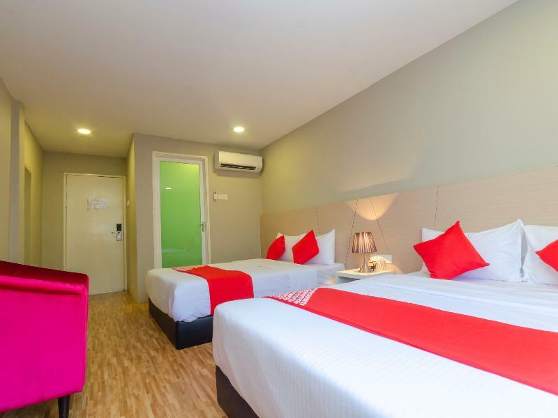 Princess Hotel Pontian Понтиан-Кечил Экстерьер фото