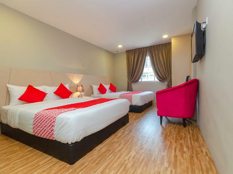 Princess Hotel Pontian Понтиан-Кечил Экстерьер фото