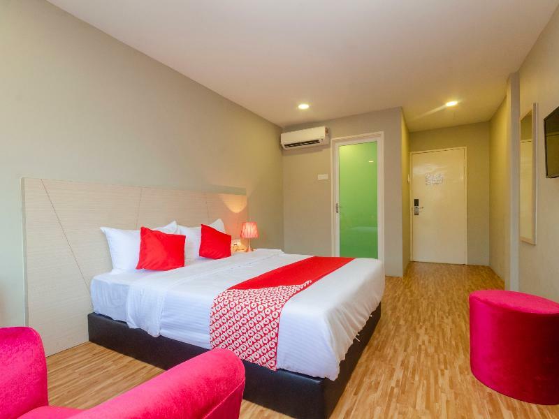 Princess Hotel Pontian Понтиан-Кечил Экстерьер фото