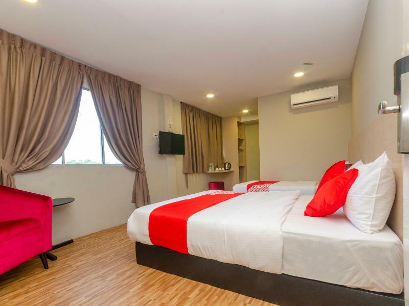 Princess Hotel Pontian Понтиан-Кечил Экстерьер фото
